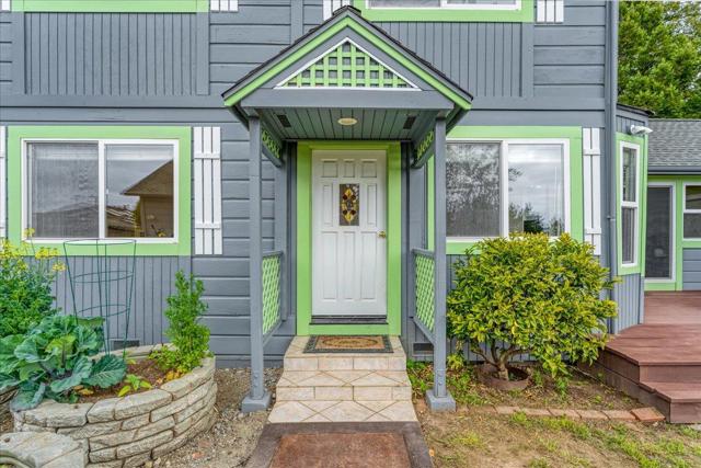 334 Park Way, Santa Cruz CA: https://media.crmls.org/mediaz/54be19d6-06d2-4dc5-a498-30dac081e7c5.jpg
