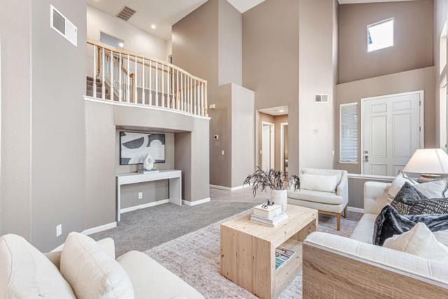 1257 Cobblestone Drive, Campbell CA: https://media.crmls.org/mediaz/54bebb05-928e-4472-80d5-97f570a7233c.jpg