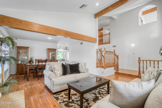 27802 Via Amistosa, Agoura Hills CA: https://media.crmls.org/mediaz/54bf4455-271d-446e-90a1-3f7aa0bb3e91.jpg