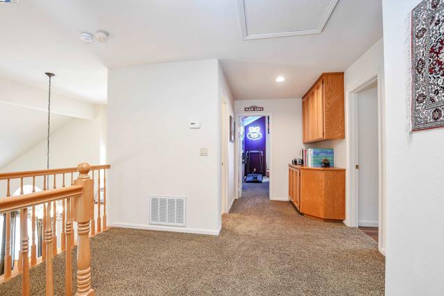 4528 Fallow Way, Antioch CA: https://media.crmls.org/mediaz/54bff63b-1480-4ba2-839a-4248cd28cb12.jpg