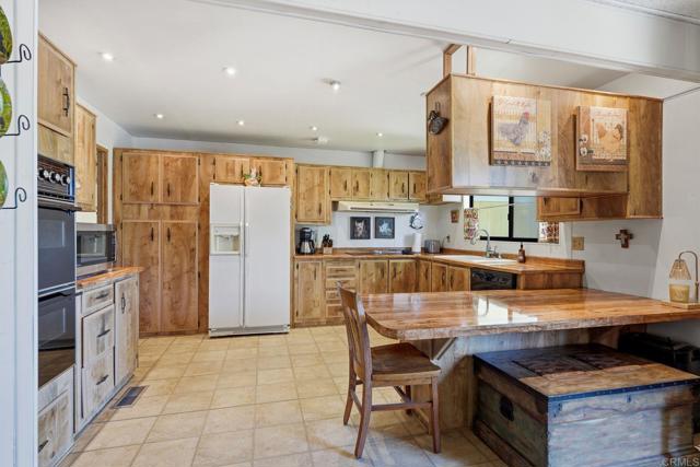 Detail Gallery Image 18 of 40 For 18218 Paradise Mountain Rd Spc 179 #LOT 179,  Valley Center,  CA 92082 - 2 Beds | 2 Baths