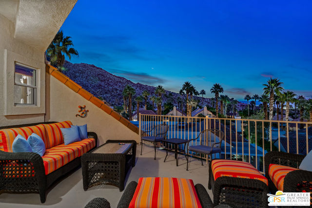 2960 Lantana Court, Palm Springs CA: https://media.crmls.org/mediaz/54c19f74-d508-4b24-a594-cc71a619a374.jpg