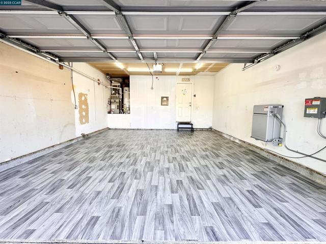 4301 Beechnut Ln, Oakley CA: https://media.crmls.org/mediaz/54c3bfc2-1a96-4b86-a0c9-fef37234c41e.jpg