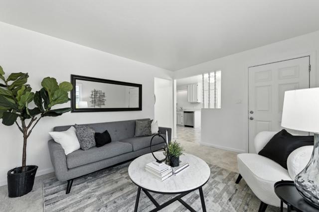 6 Clinton Court, Redwood City CA: https://media.crmls.org/mediaz/54c44933-d14a-4f76-9fdf-2a6932d94037.jpg