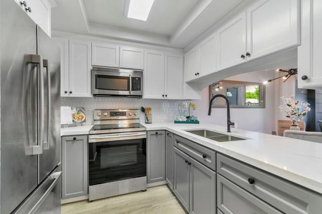 523 Sieber Place, San Jose CA: https://media.crmls.org/mediaz/54c5bf92-28ac-4980-9cd0-6e742f3b209f.jpg