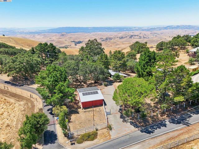 10580 Morgan Territory Road, Livermore, California 94551-9445, 4 Bedrooms Bedrooms, ,2 BathroomsBathrooms,Single Family Residence,For Sale,Morgan Territory Road,41065367