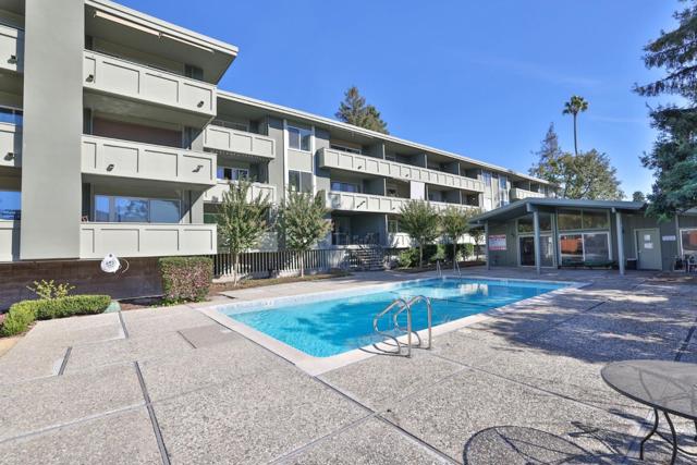 1458 Hudson Street, Redwood City CA: https://media.crmls.org/mediaz/54c82491-f34e-47c7-84ab-8c55759e954b.jpg