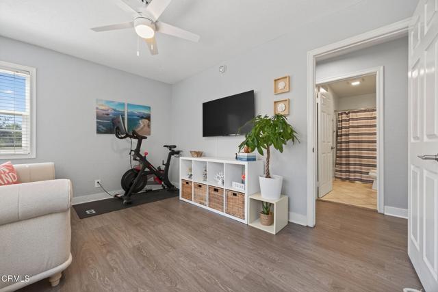 1430 Clayton Way, Simi Valley CA: https://media.crmls.org/mediaz/54c923e2-16f9-48dc-b260-546aa1d930da.jpg