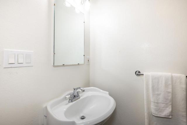 510 Valencia Drive, Los Altos CA: https://media.crmls.org/mediaz/54ca8852-ce34-4c0e-8ab5-26aa461a544c.jpg