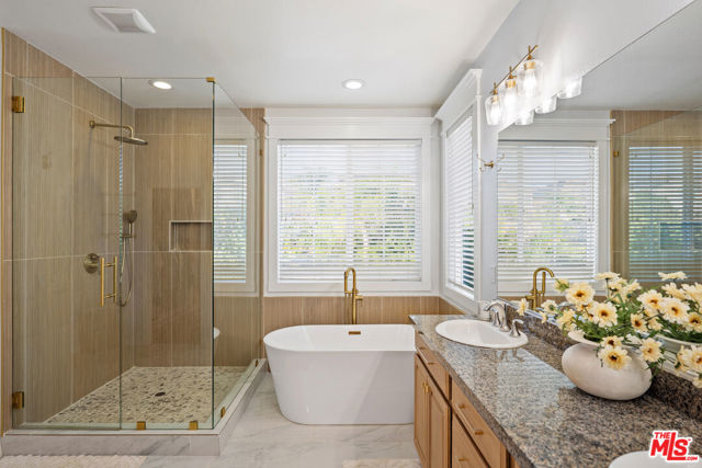 22499 Leaf Spring Court, Santa Clarita CA: https://media.crmls.org/mediaz/54cad8f8-6406-43b2-84e5-6444bf49b9d5.jpg