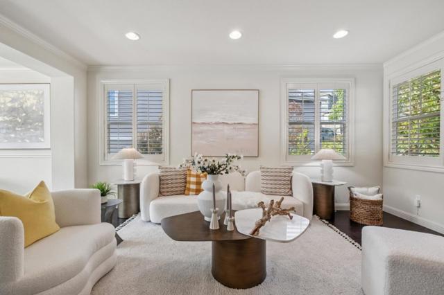 101 Butterweed Lane, Brisbane CA: https://media.crmls.org/mediaz/54cbeef1-c0d4-4280-80f6-97ebc7c6324c.jpg