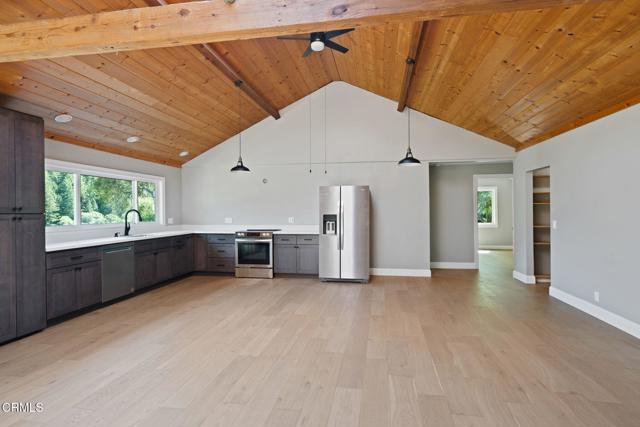 7950 Flynn Creek Road, Comptche CA: https://media.crmls.org/mediaz/54cc50e1-59ca-4fc9-a15b-0c2ff62e0e8a.jpg