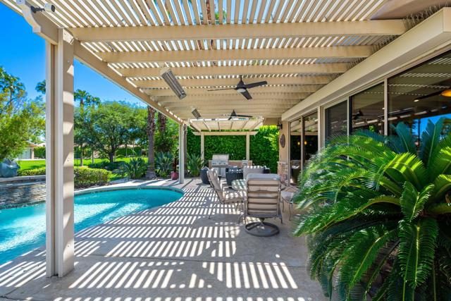 48170 Hjorth Street, Indio CA: https://media.crmls.org/mediaz/54cc7f9a-e8f7-4890-85a6-b0589756e63c.jpg