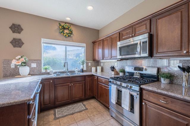 27320 Bavella Way, Salinas CA: https://media.crmls.org/mediaz/54cd8f4c-f418-474d-9c8f-971a4feb62db.jpg