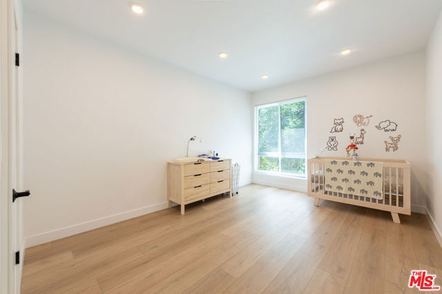 14539 Benefit Street, Sherman Oaks CA: https://media.crmls.org/mediaz/54ce339a-3670-4803-8ba4-e3776f00987a.jpg
