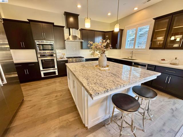 1500 Arroyo Rd, Livermore CA: https://media.crmls.org/mediaz/54cf4d6b-e78d-4768-91d1-d7c9b43f0c20.jpg