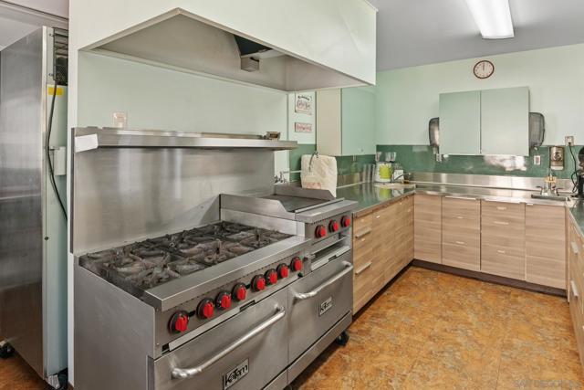 328 Killdeer, Oceanside CA: https://media.crmls.org/mediaz/54cf72bc-e523-4d20-85ee-afdbbfdb2360.jpg