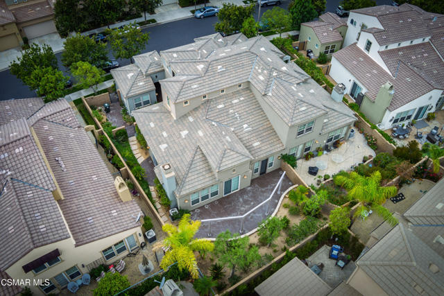 23752 Noble Fir Court, Valencia CA: https://media.crmls.org/mediaz/54cf7ba2-0386-4ee1-87ab-6af560ae4b58.jpg