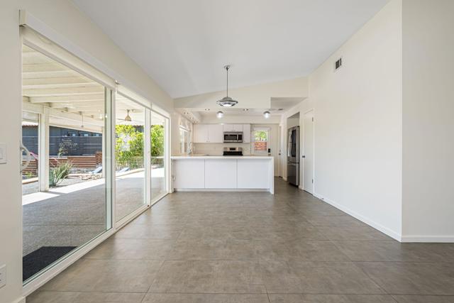 2360 N Palermo Drive, Palm Springs CA: https://media.crmls.org/mediaz/54cfbe49-be9a-4b14-b431-cb4dc0edf9b1.jpg