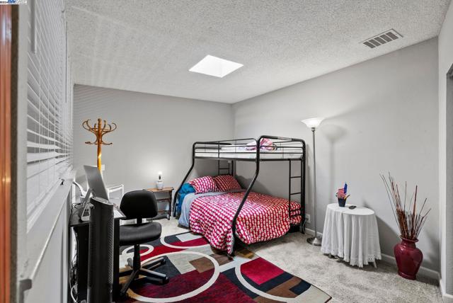Image 7 of 16 For 25930 Kay Ave  301