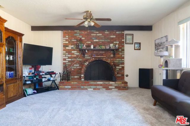 16065 Porter Avenue, Riverside CA: https://media.crmls.org/mediaz/54d123cf-c088-41c7-96e2-de303606179d.jpg