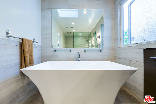3490 Wonder View Place, Los Angeles CA: https://media.crmls.org/mediaz/54d1379c-551b-418d-9c9b-5a83341f2193.jpg