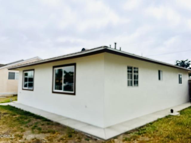1227 S G Street, Oxnard CA: https://media.crmls.org/mediaz/54d18739-19f9-416e-8a71-9f0c6922d900.jpg