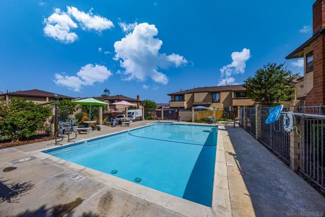 9228 Mast Blvd, Santee CA: https://media.crmls.org/mediaz/54d18e83-4a2a-48fe-a33a-0a2d4406a4f1.jpg