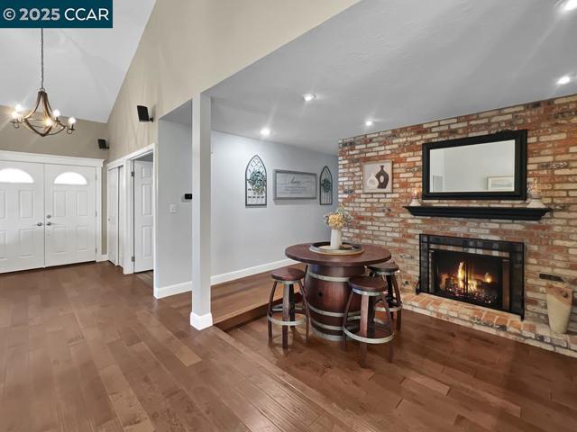 14 Mt Eden Pl, Clayton CA: https://media.crmls.org/mediaz/54d20653-07e3-4531-ab97-6158b4680a59.jpg