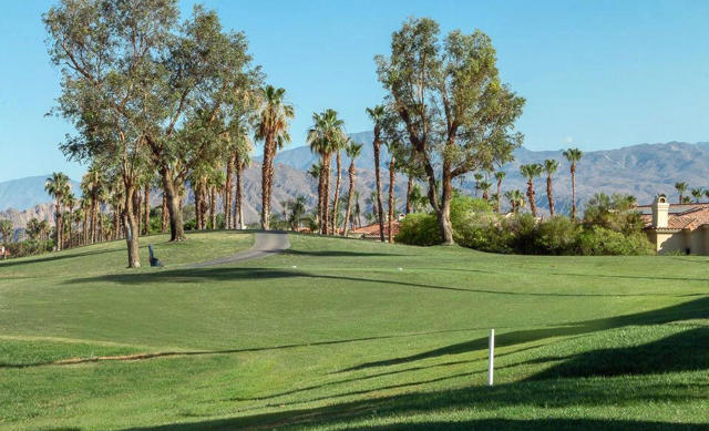 705 Vista Lago Circle N, Palm Desert, CA 92211