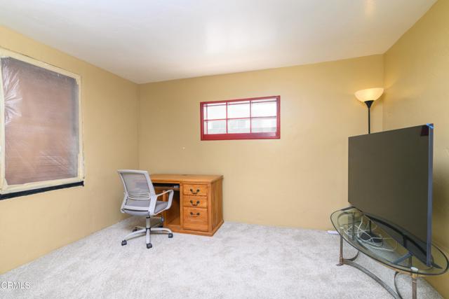 226 El Medio Street, Ventura CA: https://media.crmls.org/mediaz/54d27d8f-1a5b-4583-9afb-ffe9d1438ea4.jpg