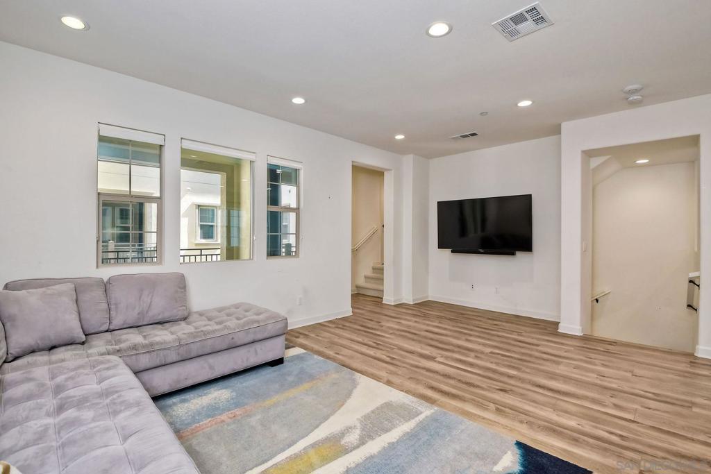 912 Slate St - photo 8