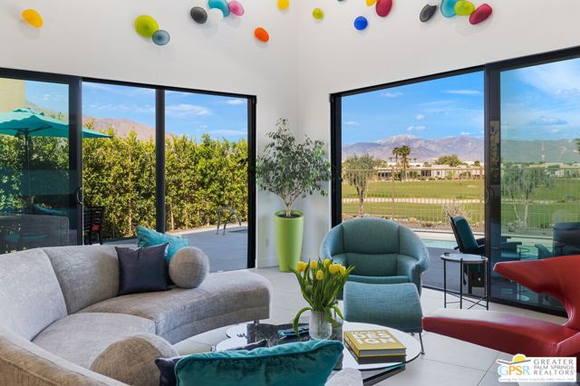 4321 Lumina Way, Palm Springs CA: https://media.crmls.org/mediaz/54d3692d-6575-4d6a-823b-38b44491a726.jpg