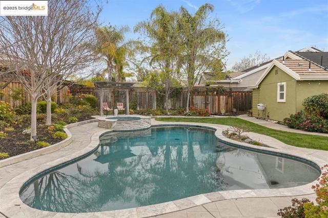 1164 Lexington Way, Livermore CA: https://media.crmls.org/mediaz/54d38f0a-7235-497c-82bc-bb94bfd65e65.jpg