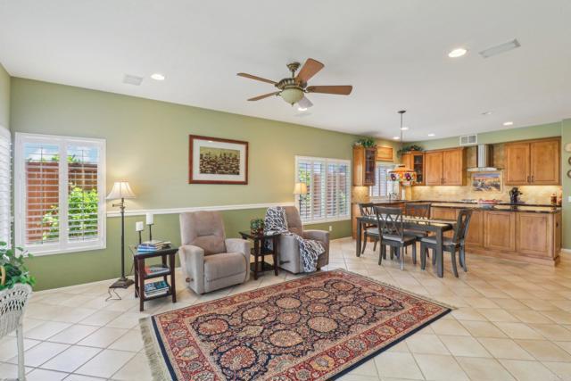 Detail Gallery Image 5 of 63 For 5226 Candlelight St, Oceanside,  CA 92056 - 3 Beds | 3/1 Baths