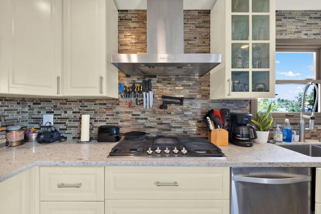 7008 Hybeth Dr, La Mesa, CA 91941 photo 15