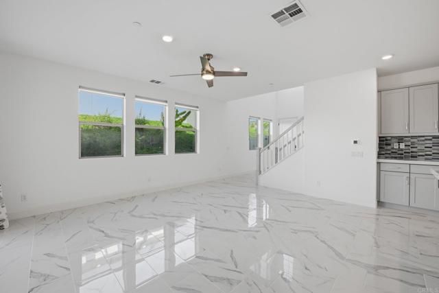 Detail Gallery Image 12 of 51 For 911 Lindbergh, San Marcos,  CA 92069 - 4 Beds | 4/1 Baths