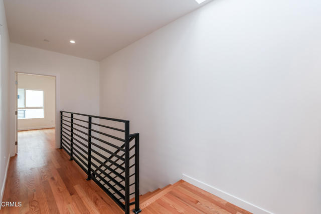 Detail Gallery Image 13 of 29 For 517 N Avenue 50, Los Angeles,  CA 90042 - 4 Beds | 3 Baths