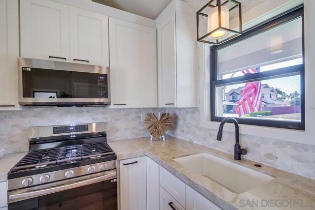 1149 Connecticut, Imperial Beach CA: https://media.crmls.org/mediaz/54d615d8-629a-4fef-b89d-a001b64c9ed0.jpg
