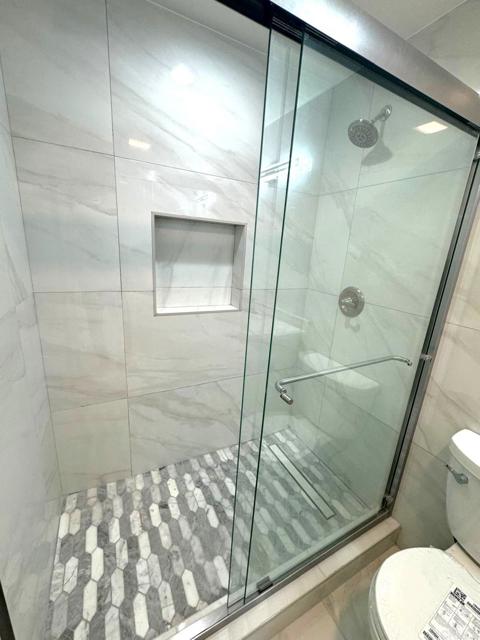 Detail Gallery Image 9 of 20 For 4566 Cove Dr #D,  Carlsbad,  CA 92008 - 2 Beds | 2 Baths