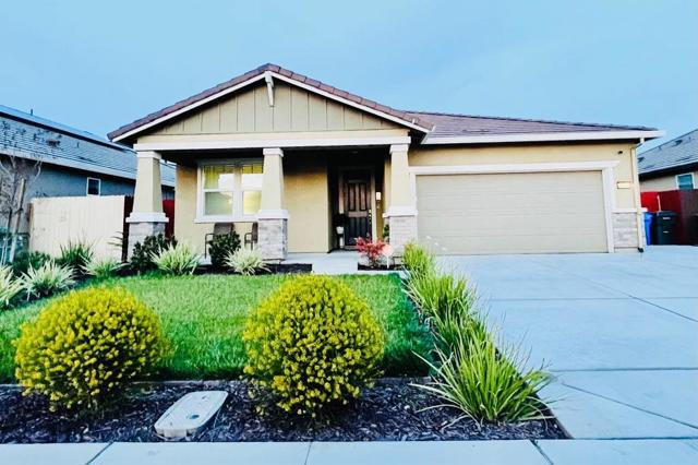 1630 Red Ribbons Lane, Manteca CA: https://media.crmls.org/mediaz/54d821a2-93af-4df0-9104-b5735dc3d5c9.jpg