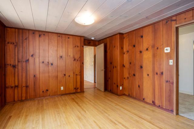774 Chestnut Street, San Carlos CA: https://media.crmls.org/mediaz/54d8abf2-e543-4f59-b65f-7a3969a21711.jpg