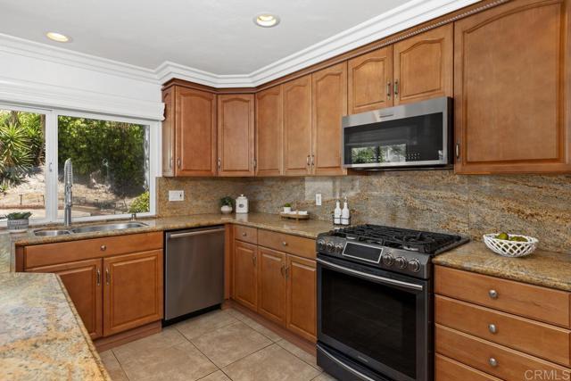 7911 Laurelridge Road, San Diego CA: https://media.crmls.org/mediaz/54d8c5ef-8fe0-4eb3-8df3-559a6adca2bf.jpg