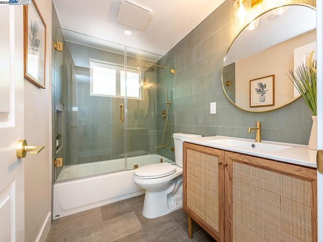697 Lakewood Dr, Sunnyvale CA: https://media.crmls.org/mediaz/54d95864-3232-44b7-a933-612ead4df720.jpg