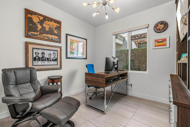 2712 Dancing Sands Drive, Palm Springs, CA 92262