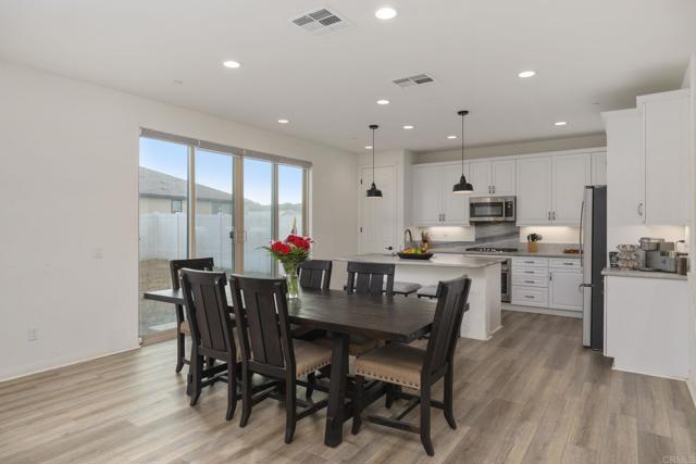 Image 8 of 27 For 27924 Barley Ct.