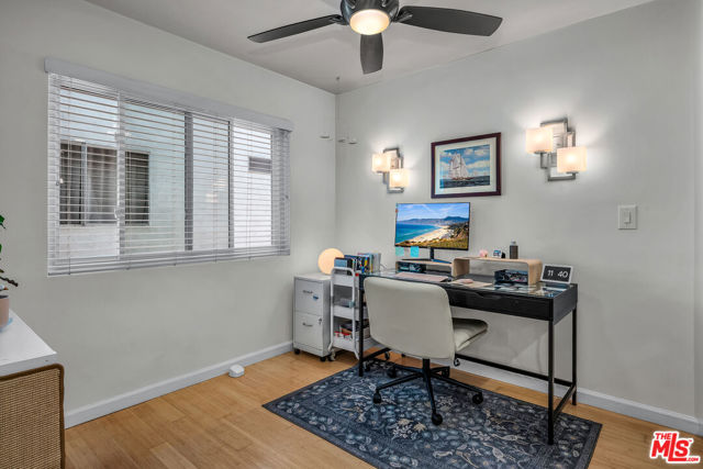 428 Hill Street, Santa Monica CA: https://media.crmls.org/mediaz/54dad22d-0af7-4147-855c-f030c5c4db76.jpg