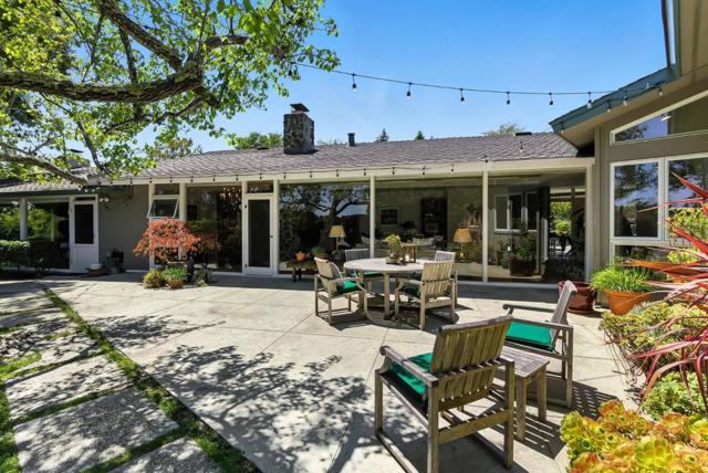 3795 Ralston Avenue, Hillsborough CA: https://media.crmls.org/mediaz/54dadc96-9edd-4fd7-9cf3-480a21bfe777.jpg