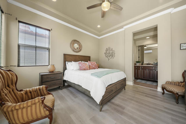 50640 Mandarina, La Quinta CA: https://media.crmls.org/mediaz/54dbd8e2-4a76-4a44-b237-d7a8cde5180b.jpg