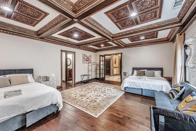 101 S 13th Street, San Jose CA: https://media.crmls.org/mediaz/54dc1005-3788-435c-b304-f2f859f77e98.jpg